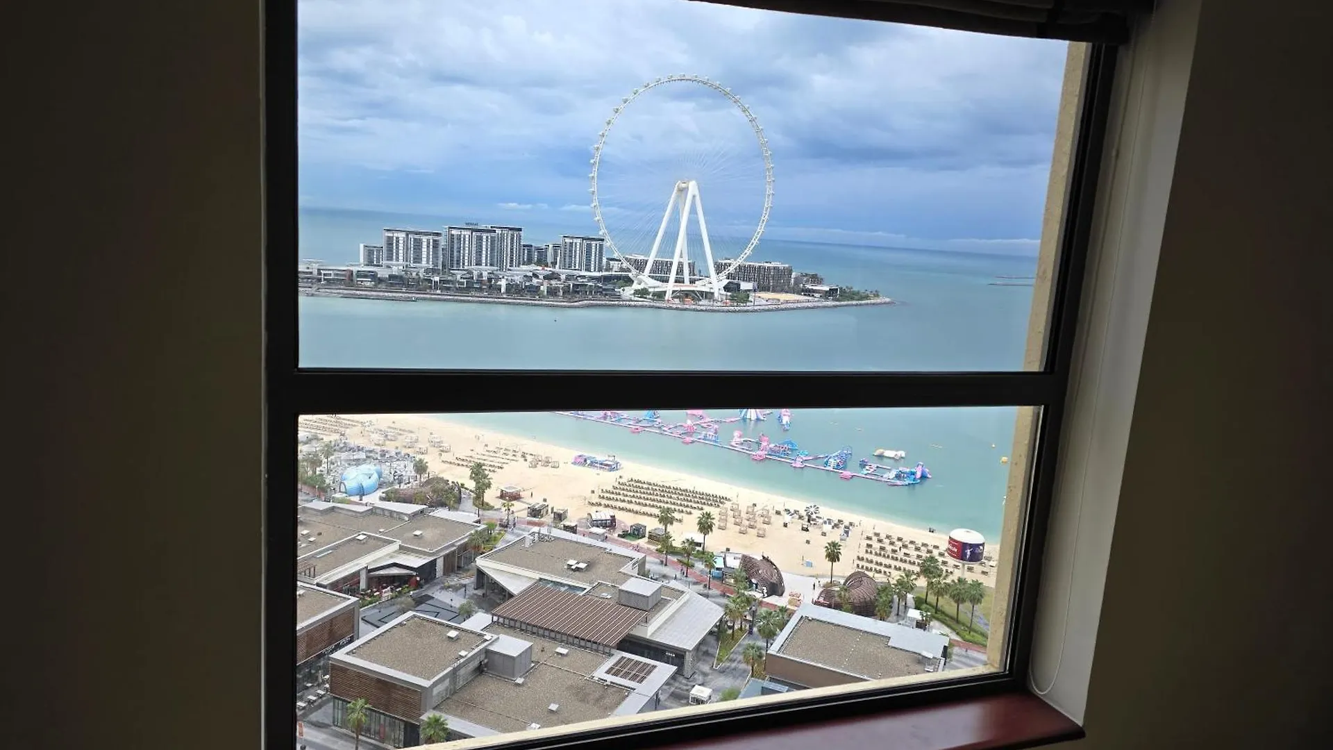 At The Top Sky Jbr Dubai Homestay