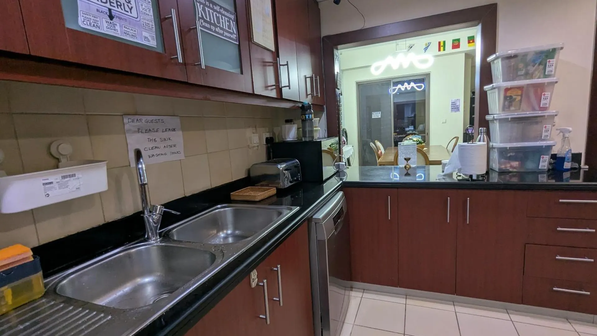 At The Top Sky Jbr Dubai Homestay